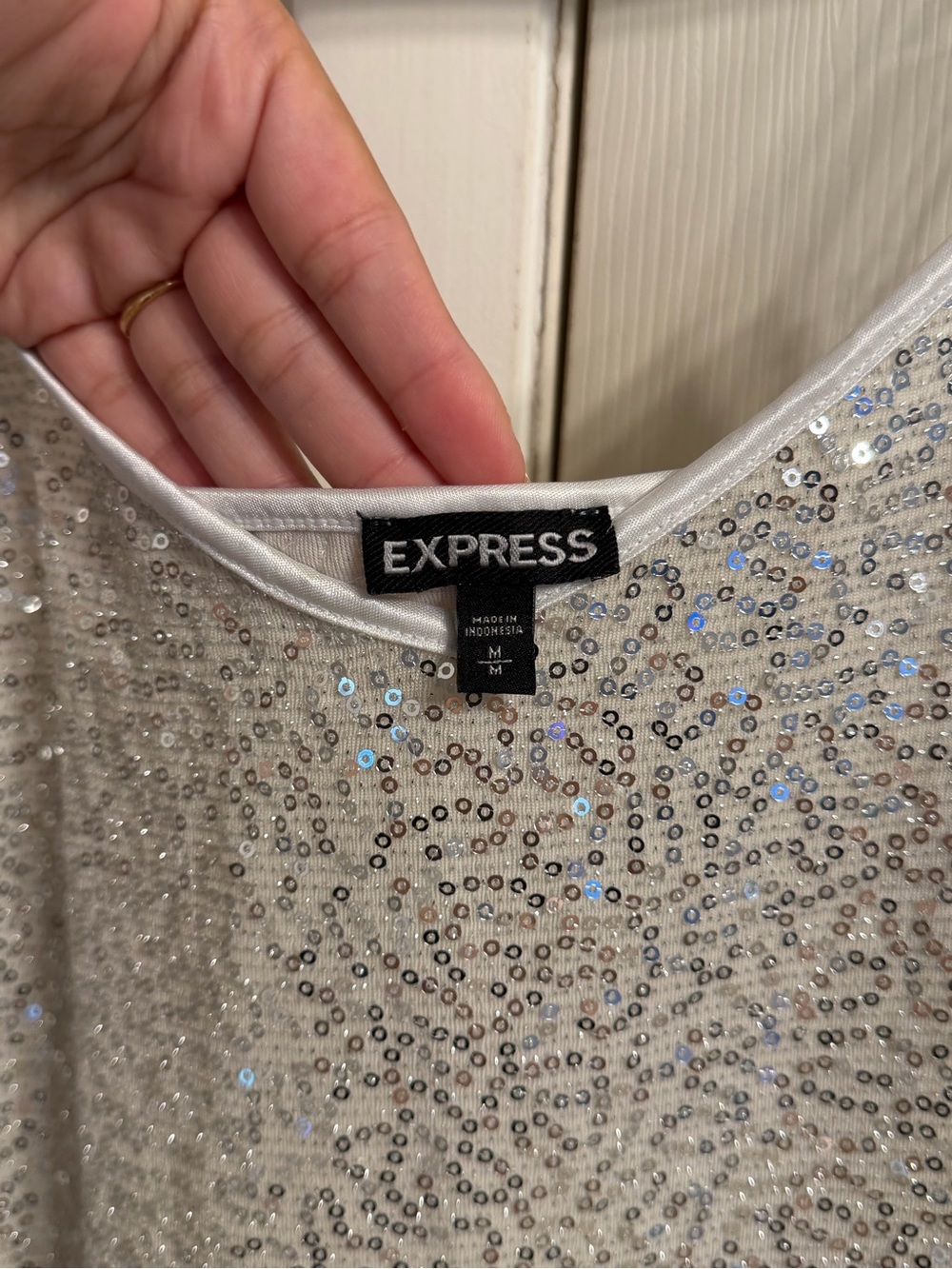 Express sequin tank - Picture 2 of 3